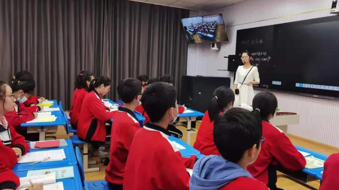 【學(xué)習(xí)強(qiáng)國】四川閬中：聚焦應(yīng)用實(shí)效，扎實(shí)推進(jìn)教育信息化2.0