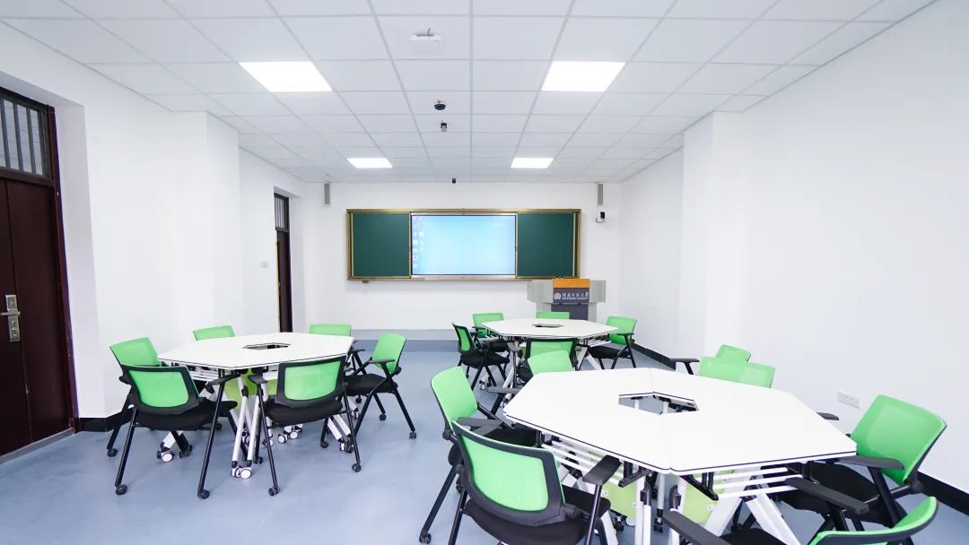河南師范大學 微格教學，提升師范生教育實踐能力2.jpg